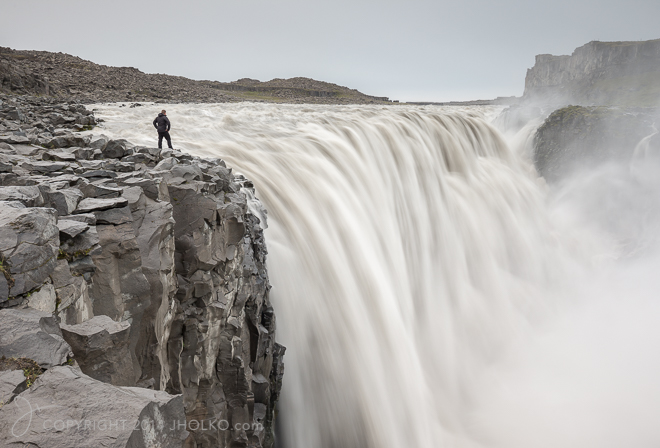 The Edge of Dettifoss