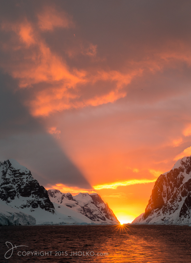 Antarctica-375612014